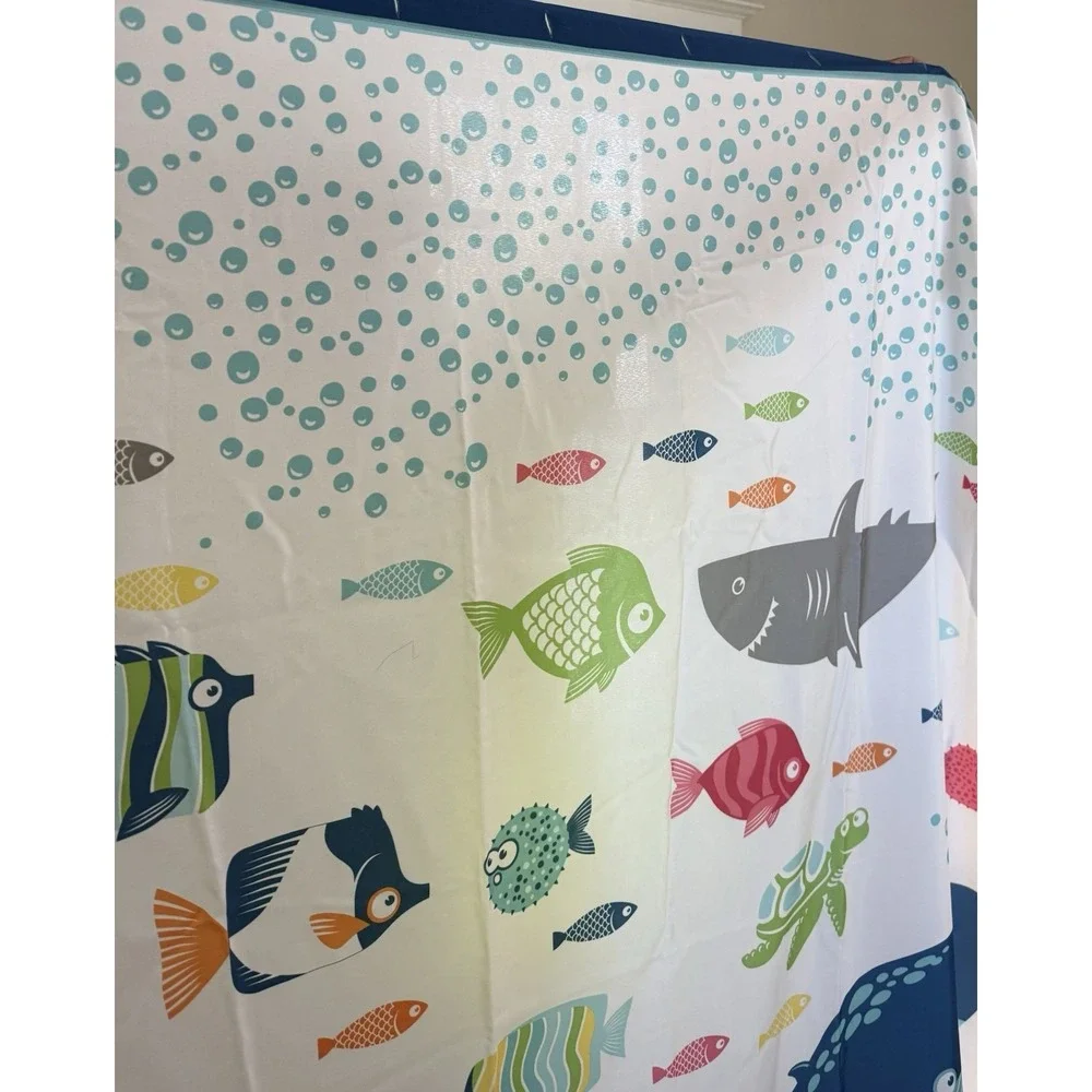 Circo Fabric Shower Curtain Cartoon FISH & BUBBLES 72x72